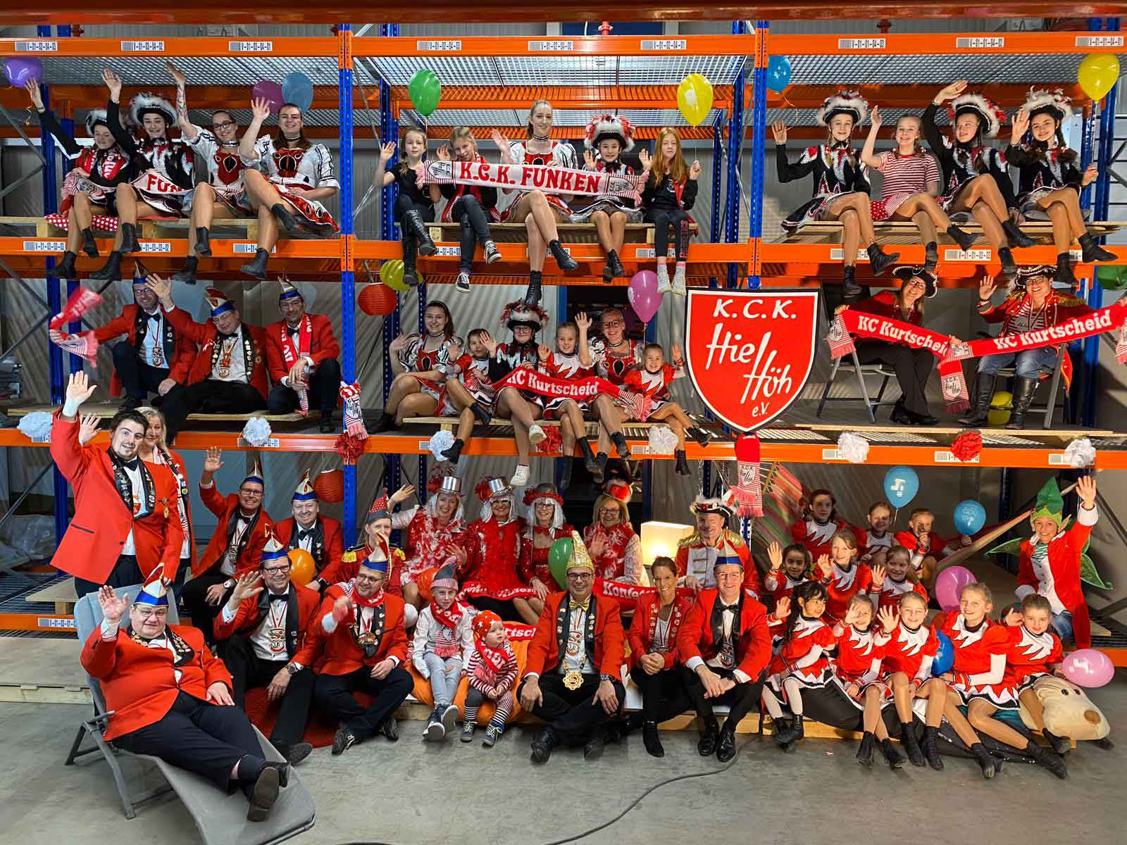 Gruppenbild der Mitglieder des Karnevalvereins